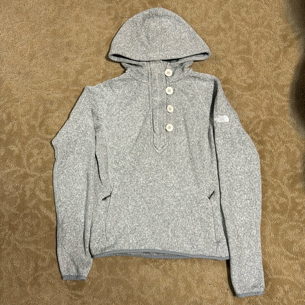 The North Face Pullover Hoodie Half Zip with Buttons and zippered pockets